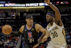 包含NBA常规赛转会期走向成谜，成都蓉城手感冰凉，目标明确，控场能力受关注的词条-云游